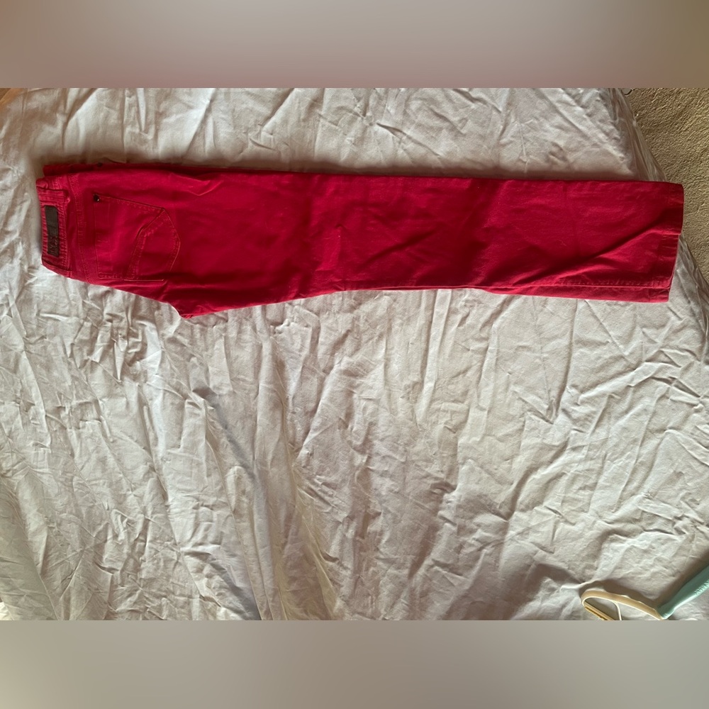 Dark Red FOX Size 3 pants. Super Cute and gently worn 🤗❤️